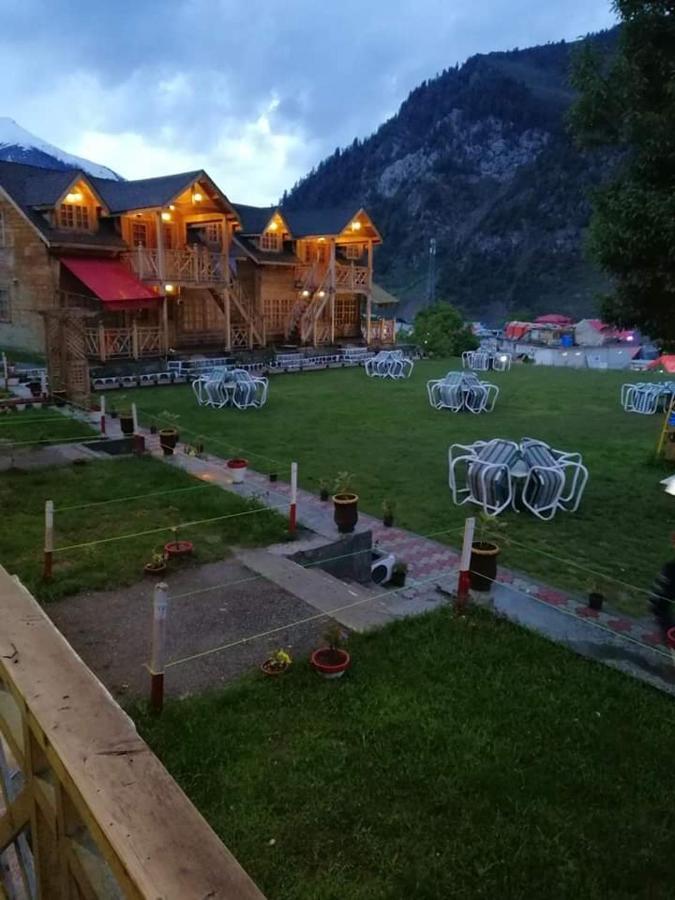 Swiss Wood Cottages Naran Luaran gambar