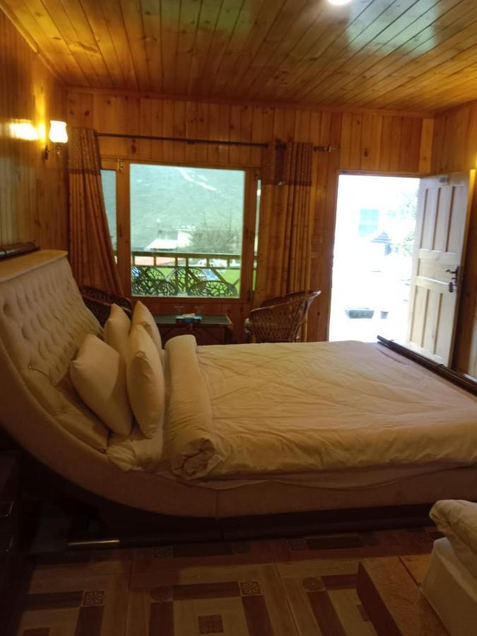 Swiss Wood Cottages Naran Luaran gambar